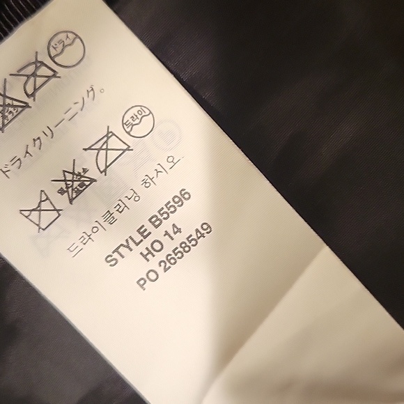 ❤️ NWOT! J CREW ORIGAMI WOOL MINI SKIRT, GRAY WITH GOLD SEQUIN STRIPE, 2 - Picture 8 of 10